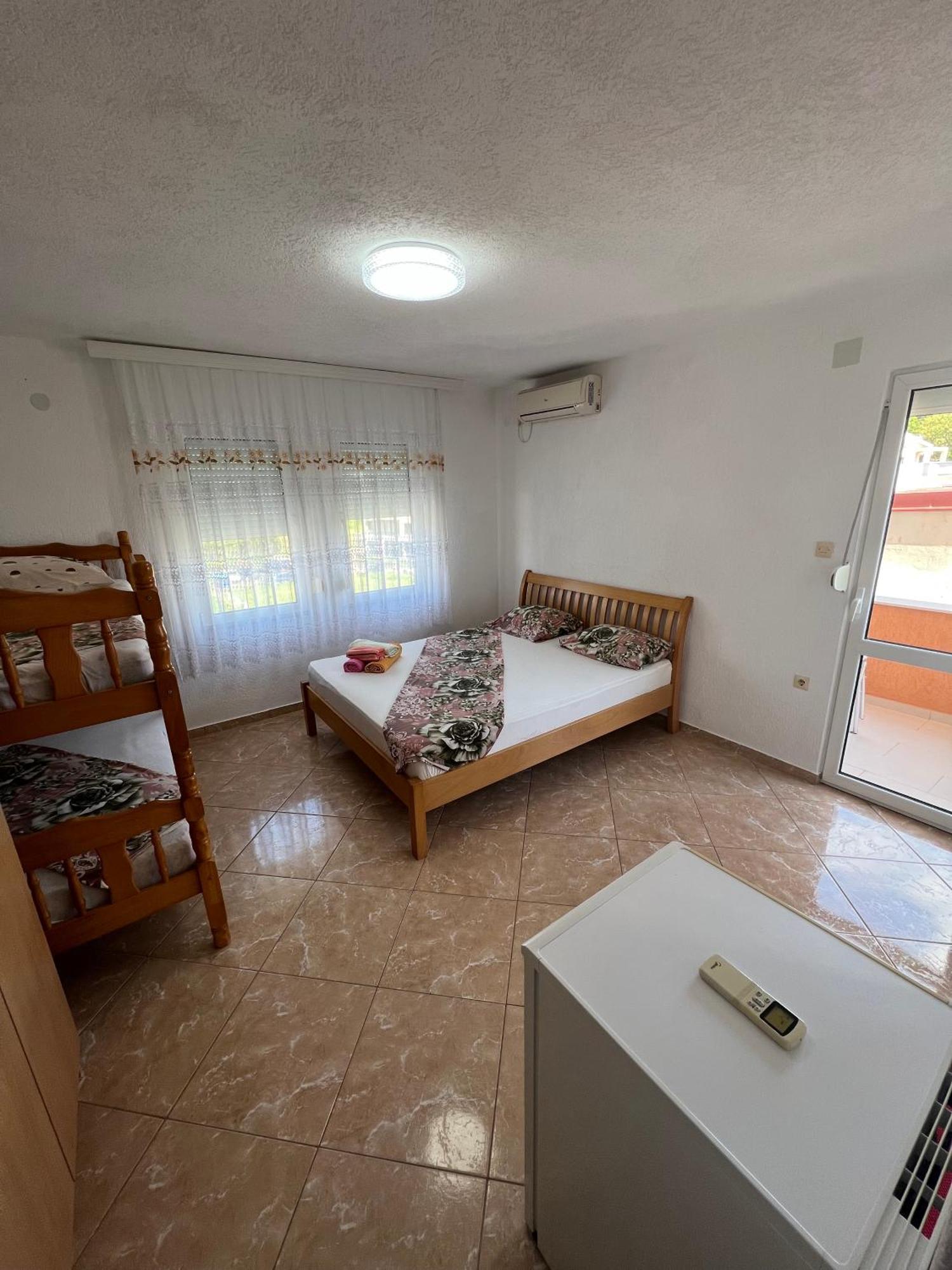 Apartments Zalli Ulcinj Luaran gambar