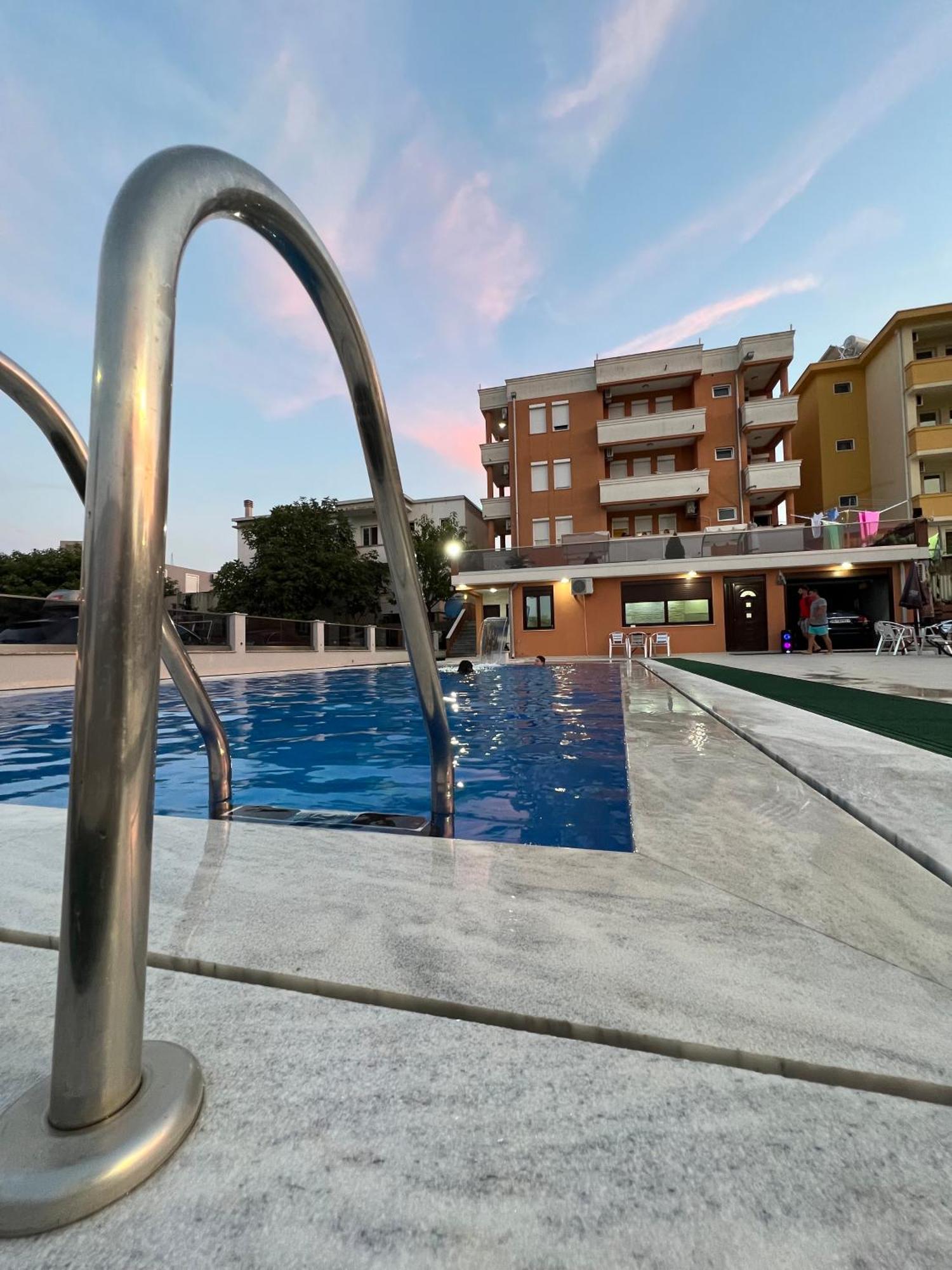 Apartments Zalli Ulcinj Luaran gambar