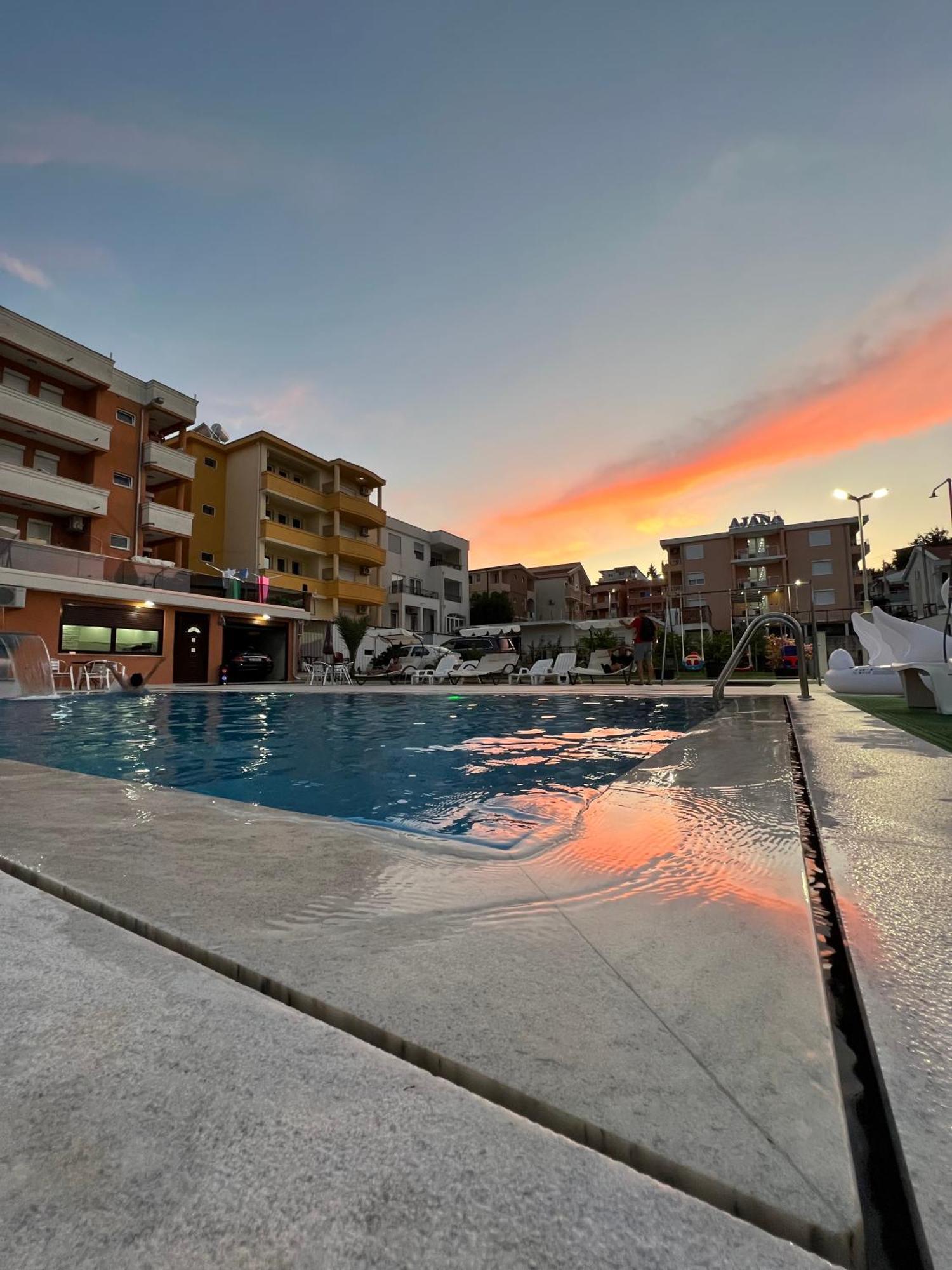 Apartments Zalli Ulcinj Luaran gambar