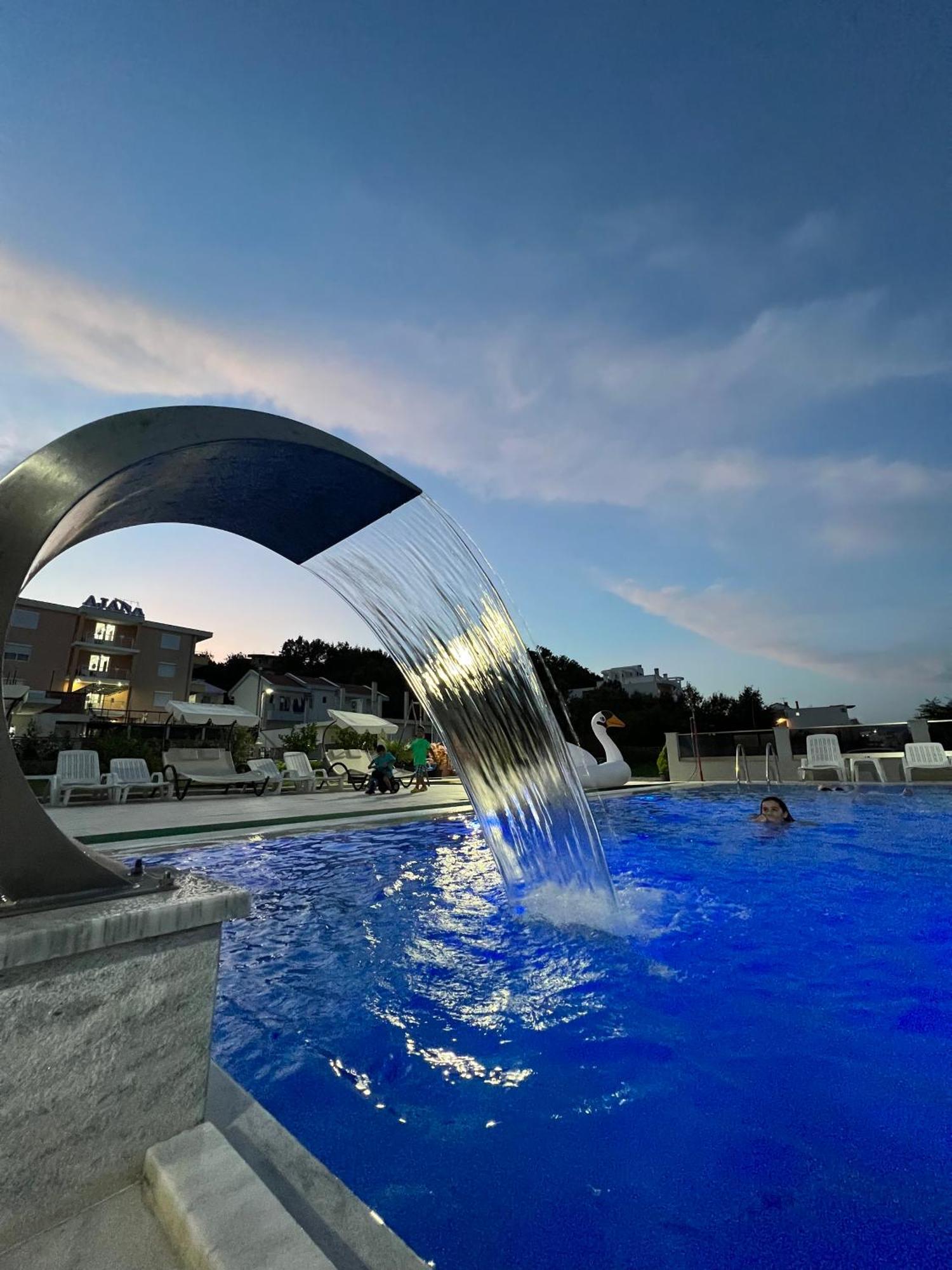 Apartments Zalli Ulcinj Luaran gambar