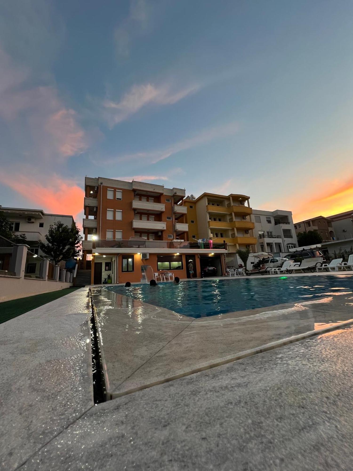 Apartments Zalli Ulcinj Luaran gambar