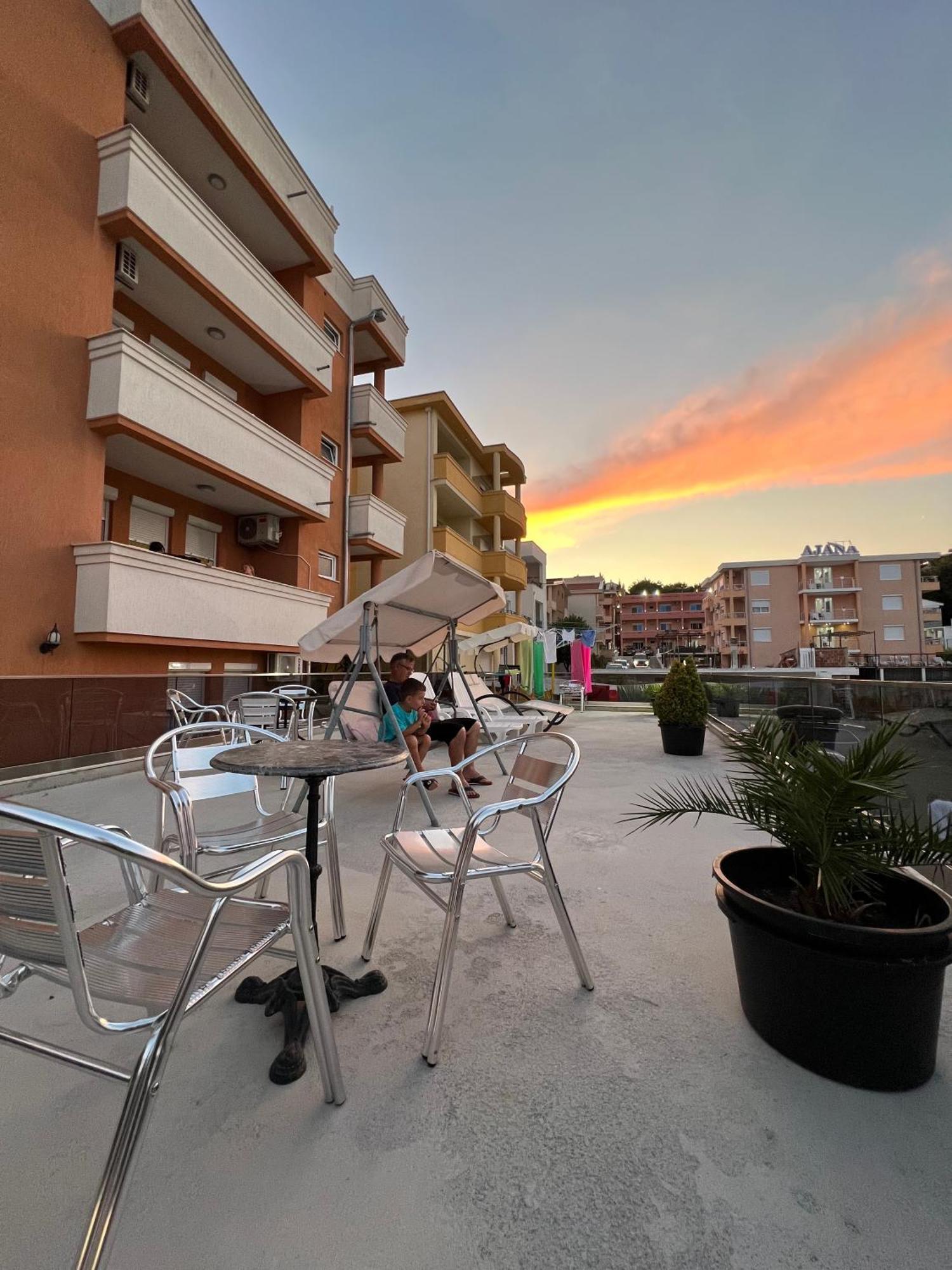 Apartments Zalli Ulcinj Luaran gambar