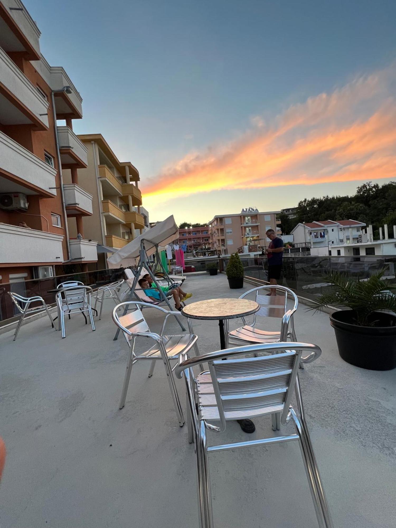 Apartments Zalli Ulcinj Luaran gambar
