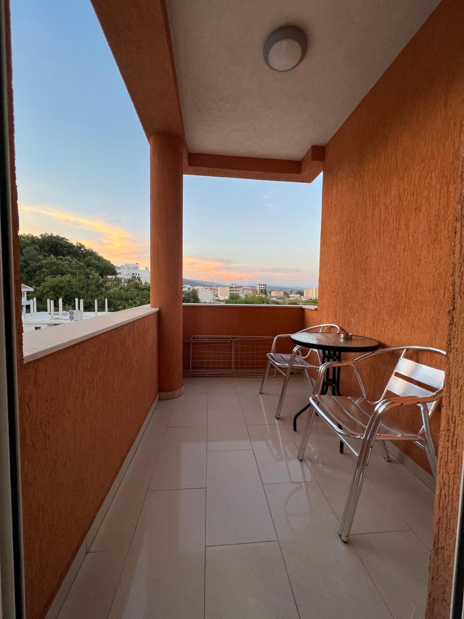 Apartments Zalli Ulcinj Luaran gambar