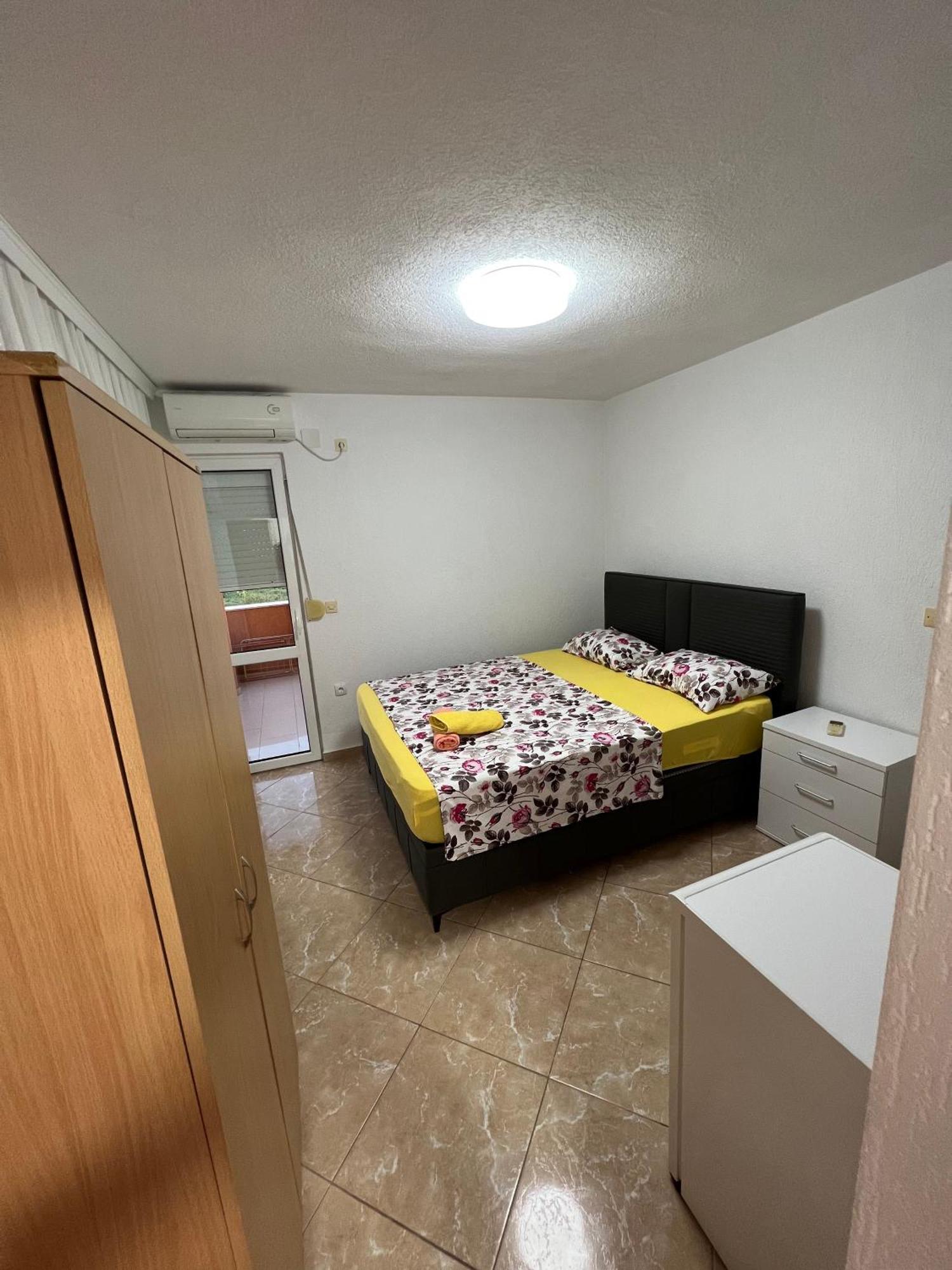 Apartments Zalli Ulcinj Luaran gambar
