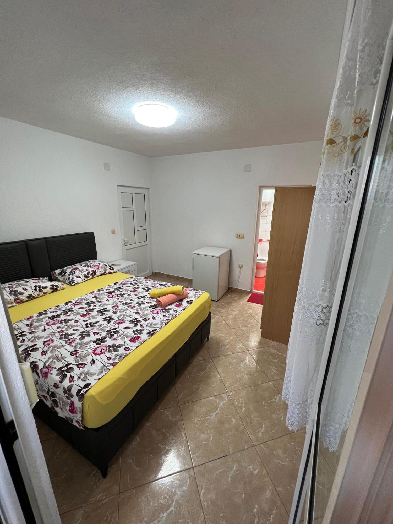 Apartments Zalli Ulcinj Luaran gambar